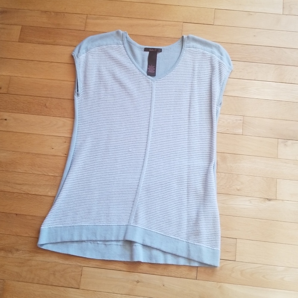 Sleeveless Knitted Top